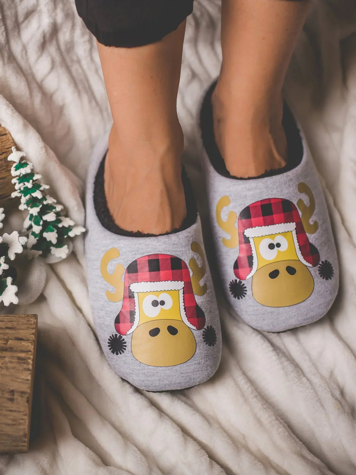 نعال بانتوفلا على شكل رنة