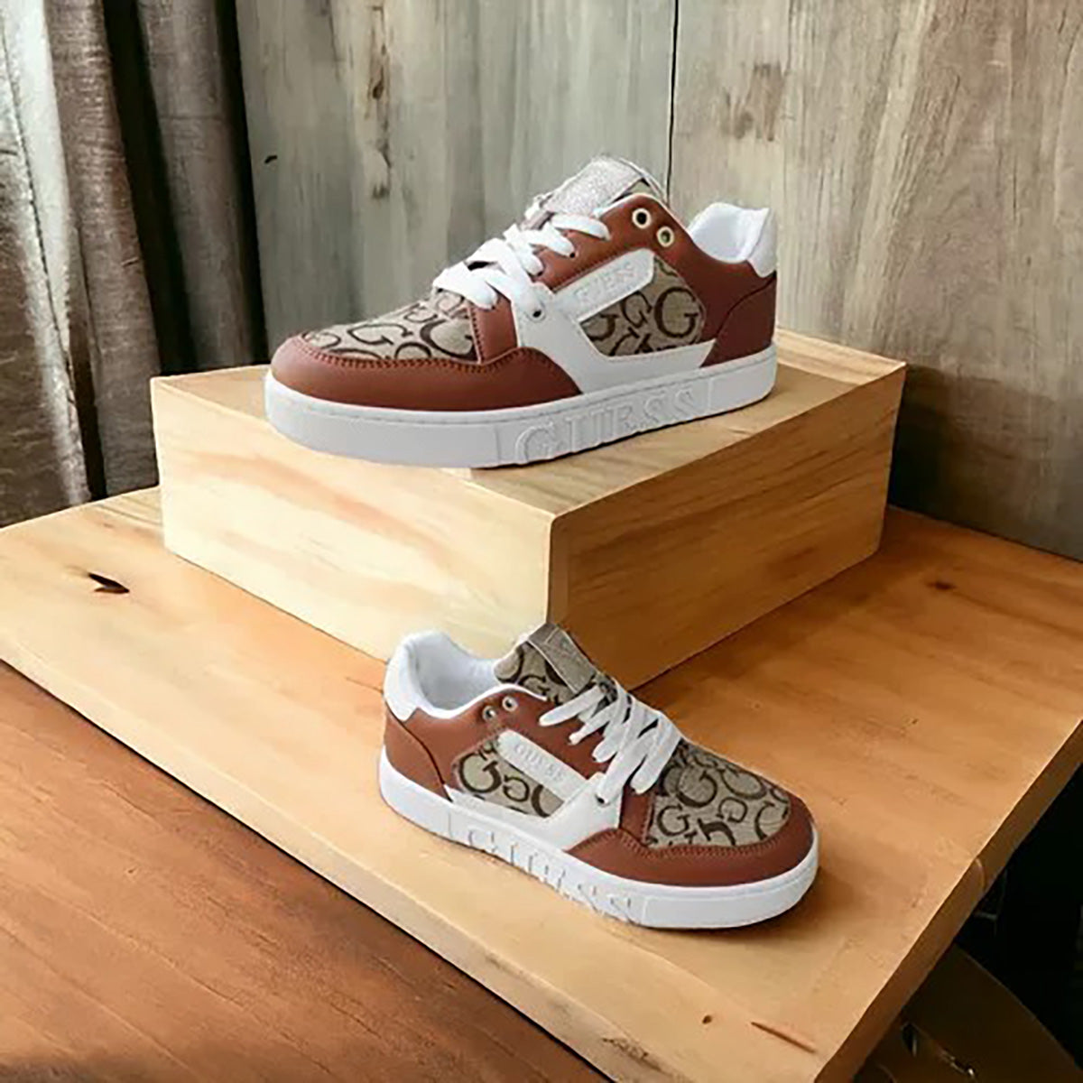 جيس - أحذية رياضية نسائية من الجلد والقماش