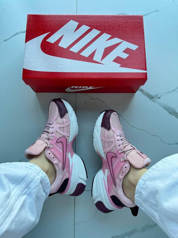 Nike V2K — Pink Bordo
