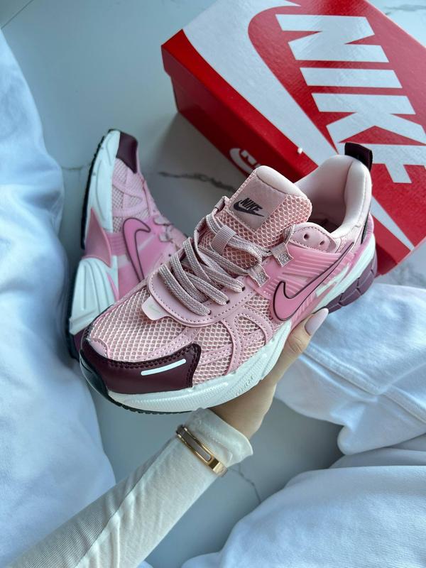 Nike V2K — Pink Bordo