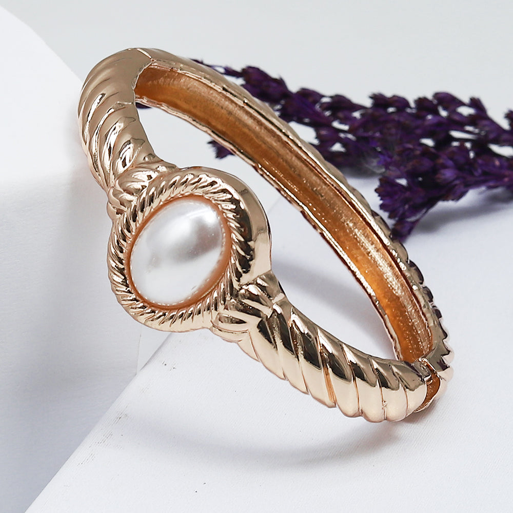 Fluffy - Bold Bracelet Women Accessories
