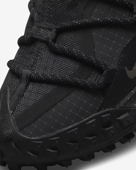 Nike - ACG Mountain Fly Low