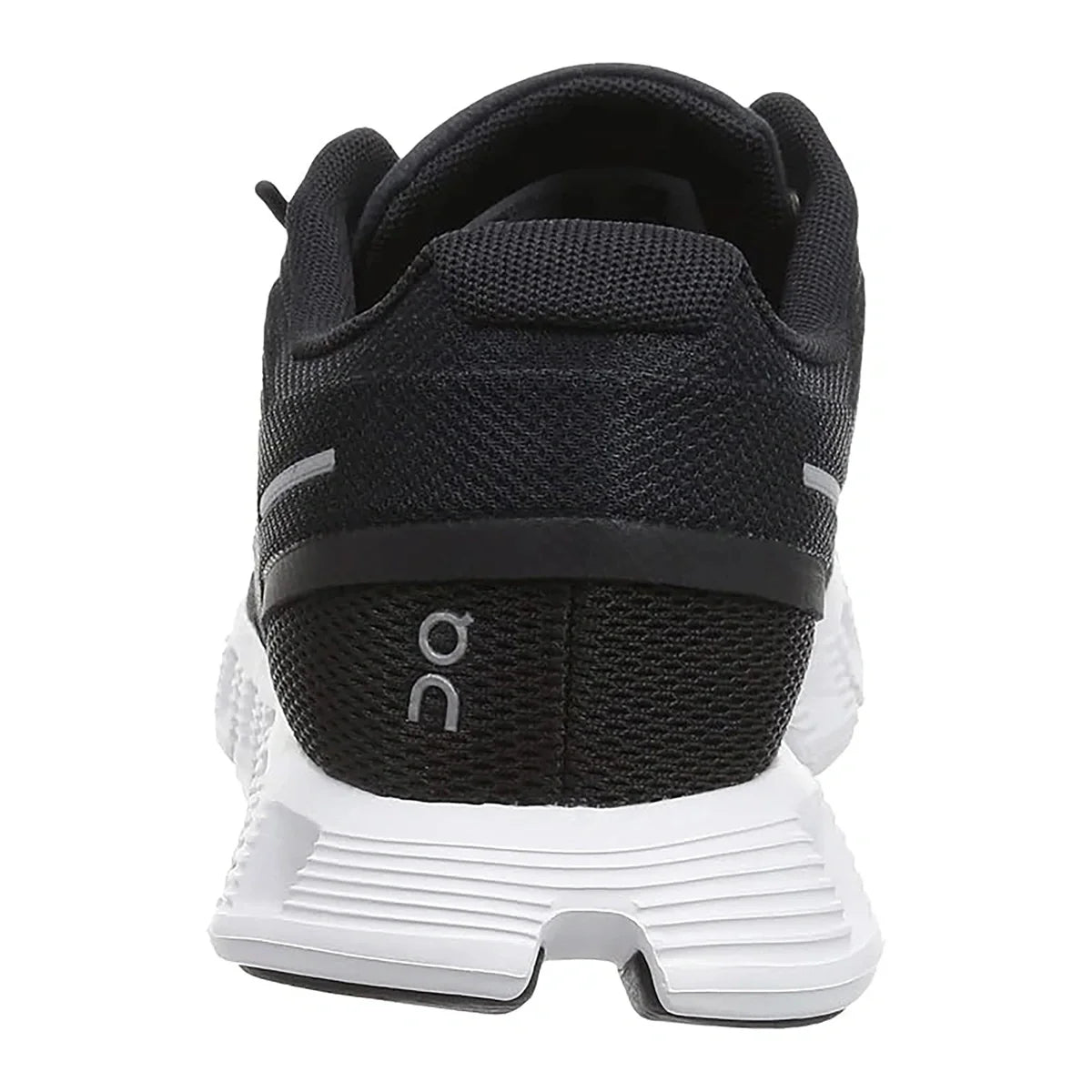 On - حذاء رياضي Cloud 5 للسيدات