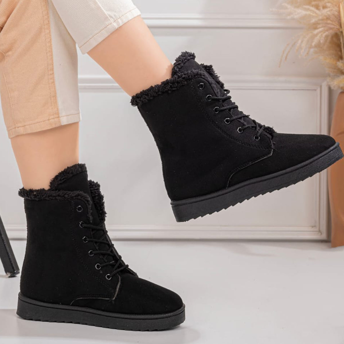 Etmana Women's Fur Lined Ankle Boots