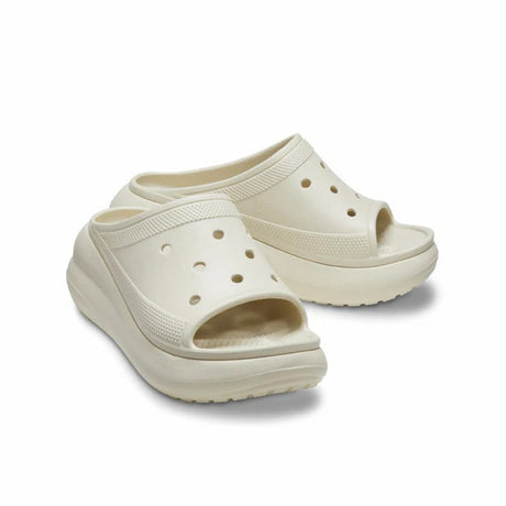 Crocs - حذاء كلاسيكي Crush Slide باللون العظمي