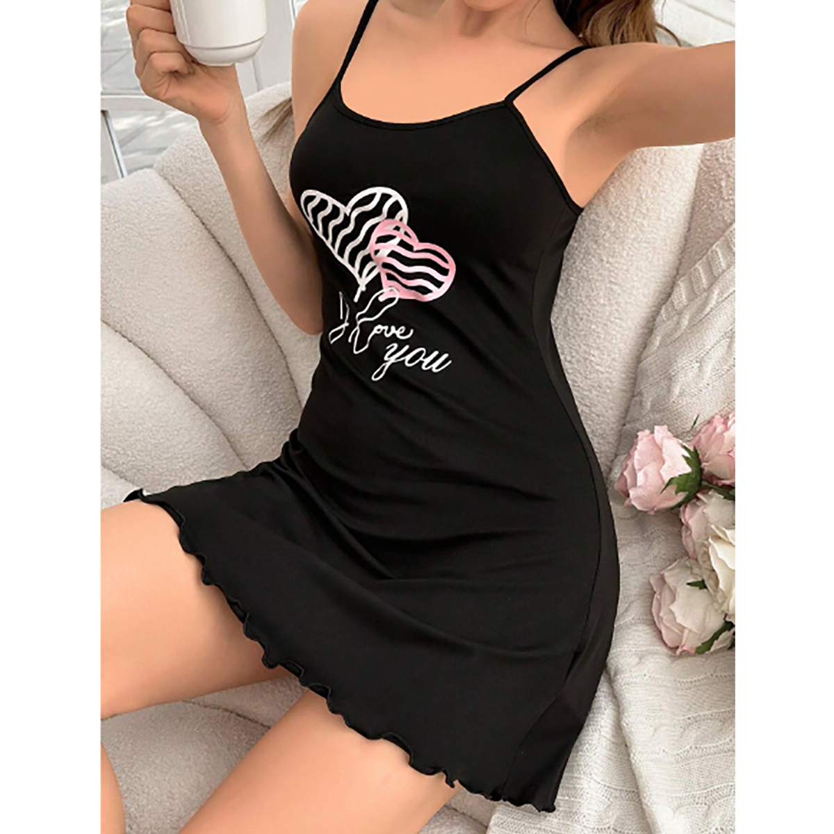SHEIN- قميص نوم كامي بطبعة قلب