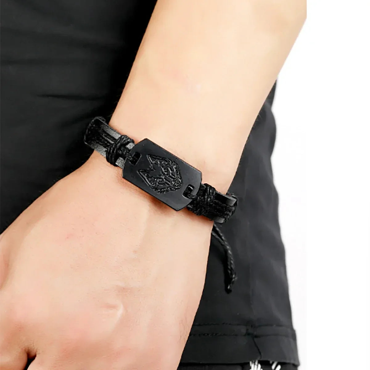 SHEIN ‚Äì Men's Wolf Head Faux Leather Bracelet