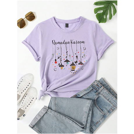 SHEIN- قميص نسائي بأكمام قصيرة مع طباعة تصميم مصباح يدوي ملون عصري