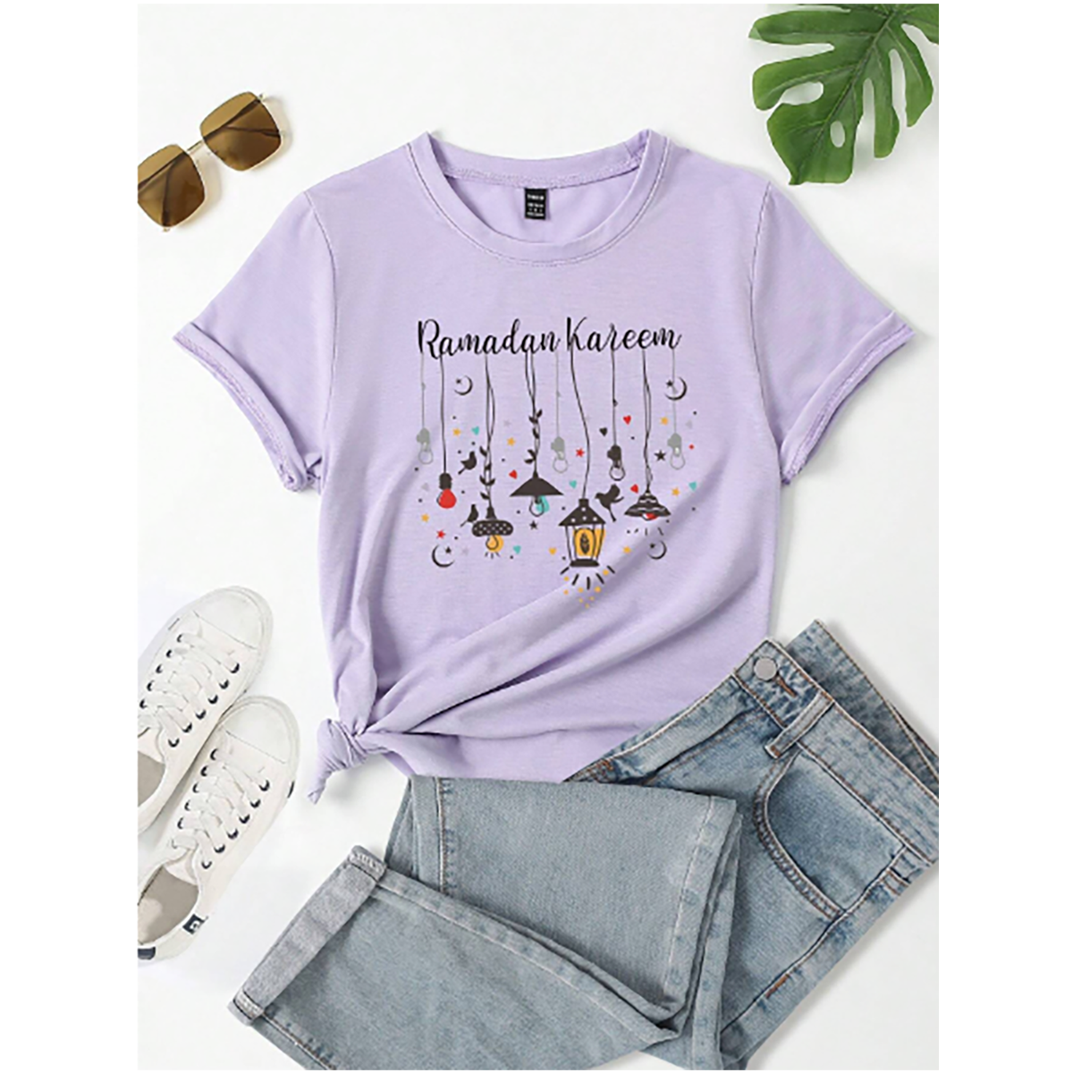 SHEIN- قميص نسائي بأكمام قصيرة مع طباعة تصميم مصباح يدوي ملون عصري